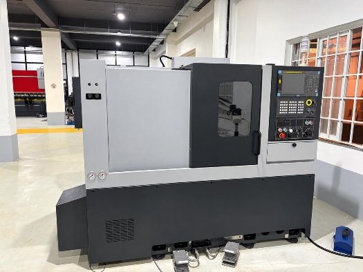 CNC turning machine